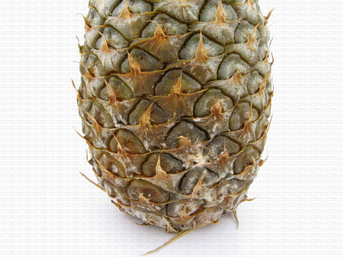 Ananas, symptôme avancé de surmaturité et de moisissure (Penicillium)